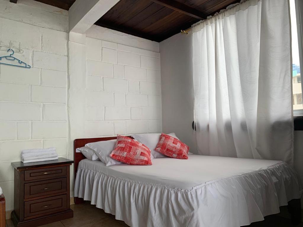 Hotel La Barca Atacames Extérieur photo