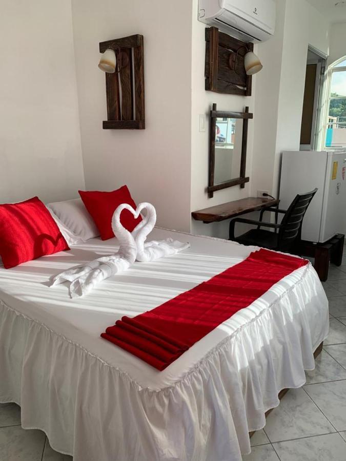 Hotel La Barca Atacames Extérieur photo