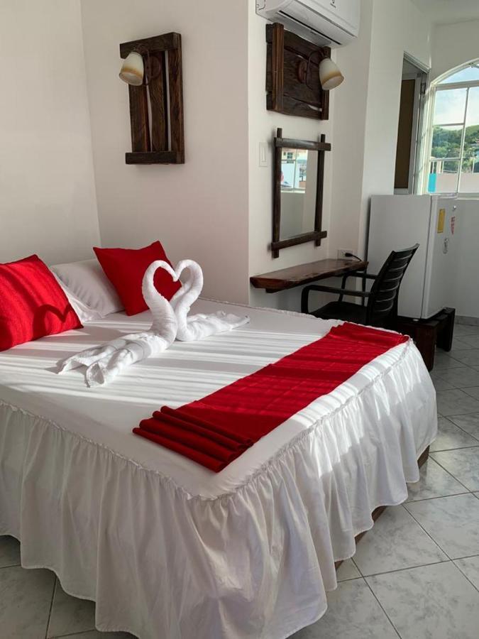 Hotel La Barca Atacames Extérieur photo