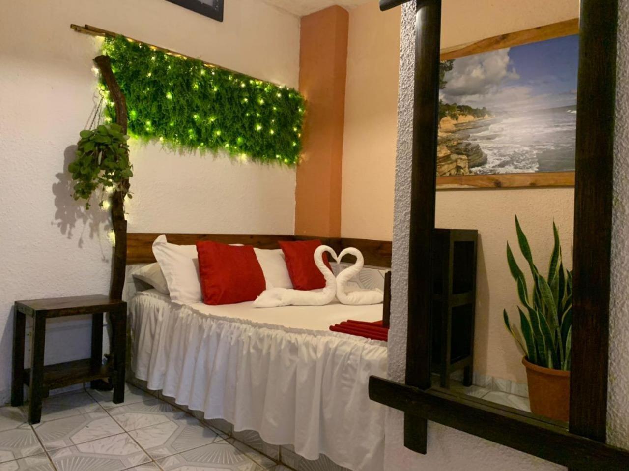 Hotel La Barca Atacames Extérieur photo