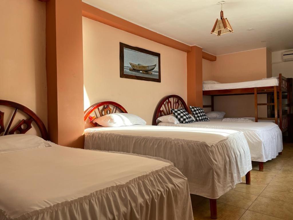 Hotel La Barca Atacames Extérieur photo