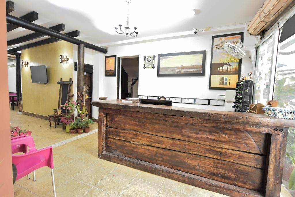 Hotel La Barca Atacames Extérieur photo