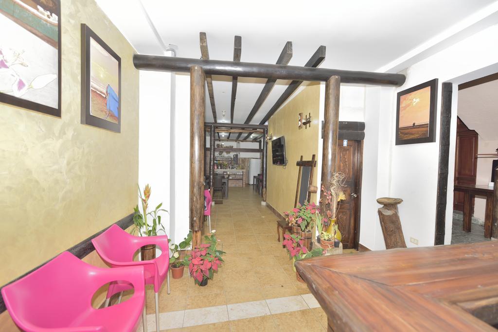 Hotel La Barca Atacames Extérieur photo