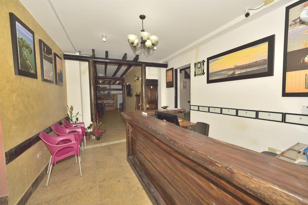 Hotel La Barca Atacames Extérieur photo