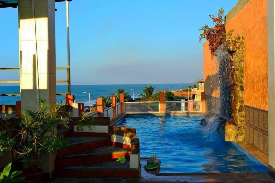 Hotel La Barca Atacames Extérieur photo